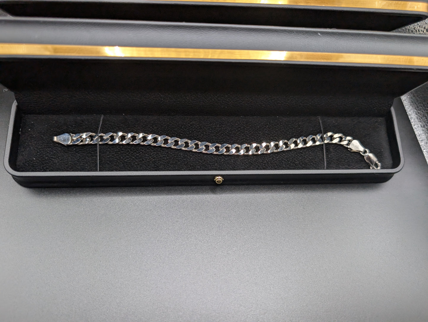 Diamond cut Cuban link bracelet