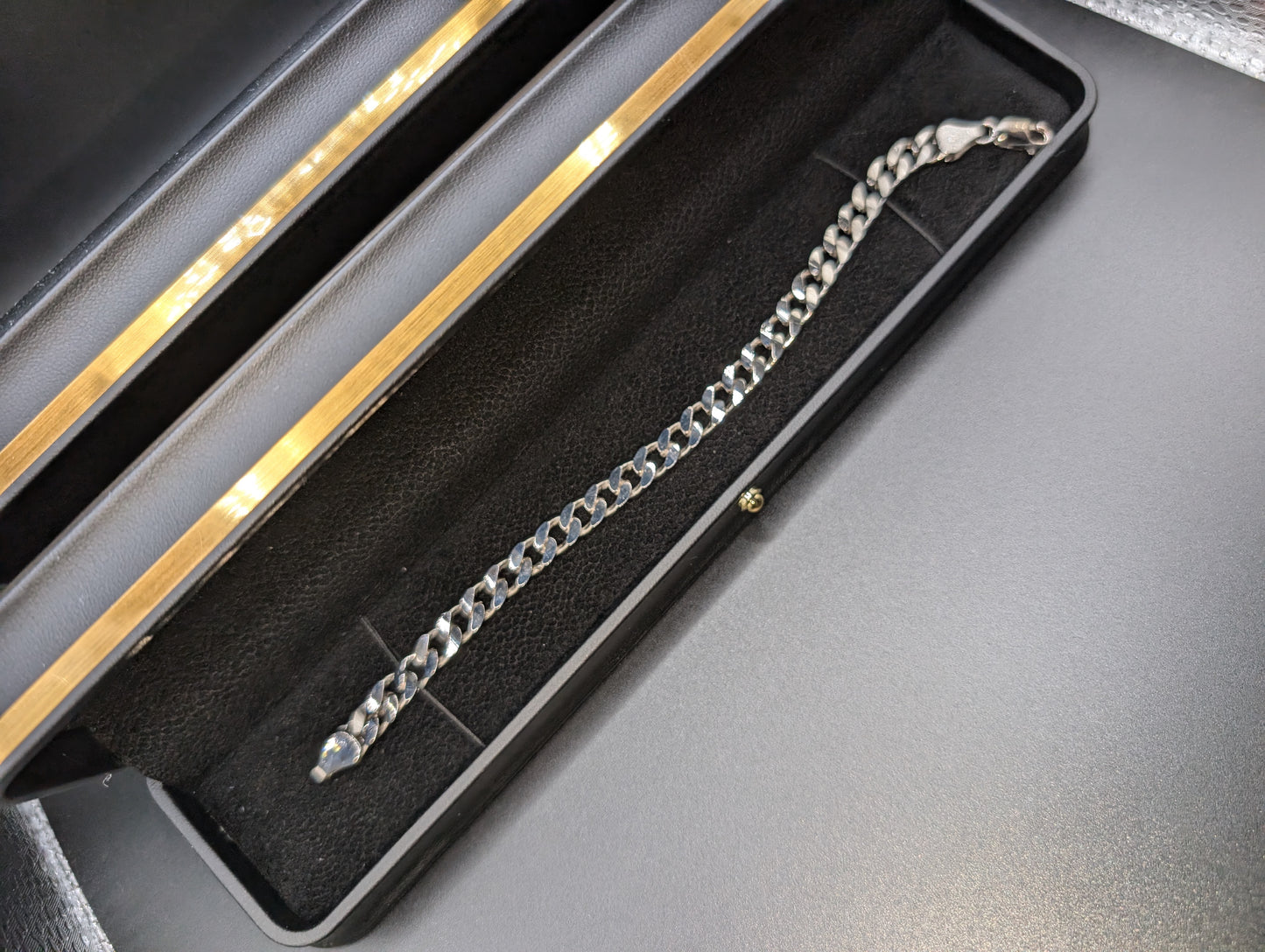 Diamond cut Cuban link bracelet